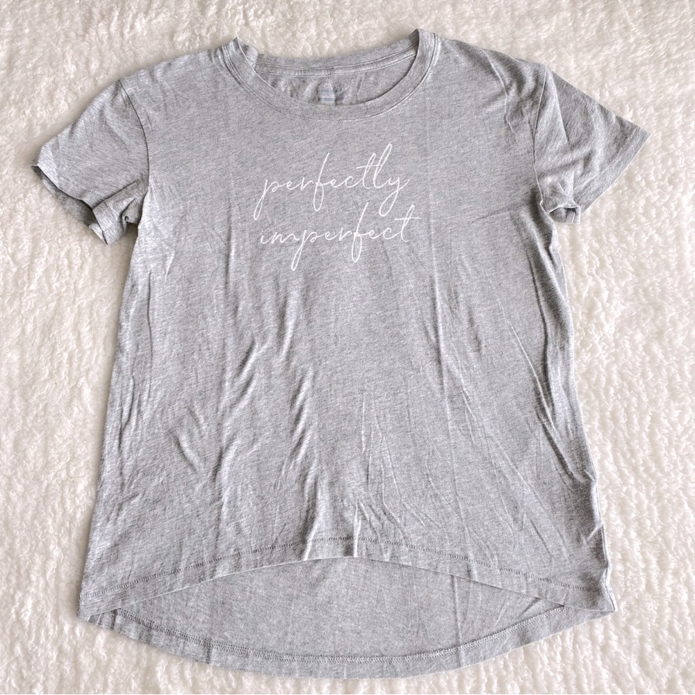 Love NWOT Womens Graphic T- Shirt, Short Sleeve, Gray, XS